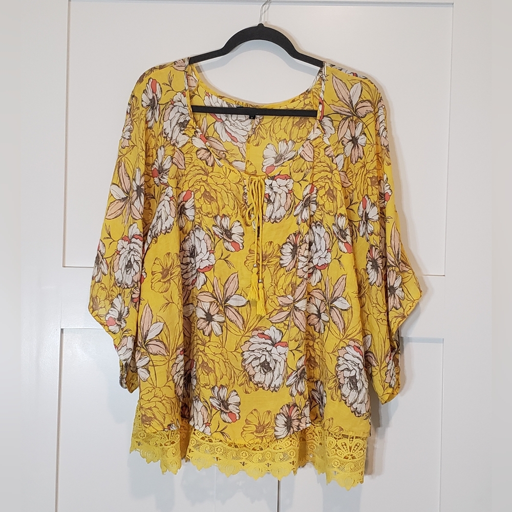 Unique Spectrum Semi Sheer Stretch Floral Print Yellow Lace Hem Tunic Size 3X